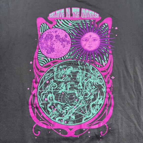 Hi-Res Short Sleeve Gray T Shirt, Universe Print XXL Unisex Adults - Picture 2 of 7